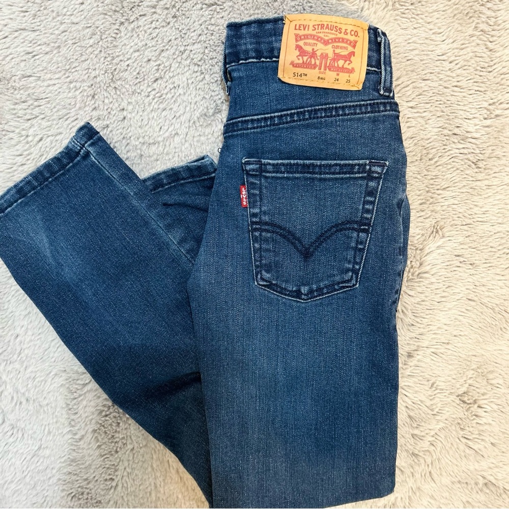 Boys Levis 514 Straight Performance Jeans Size 8 in Dark Wash.